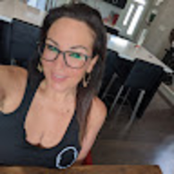 angiegoss173